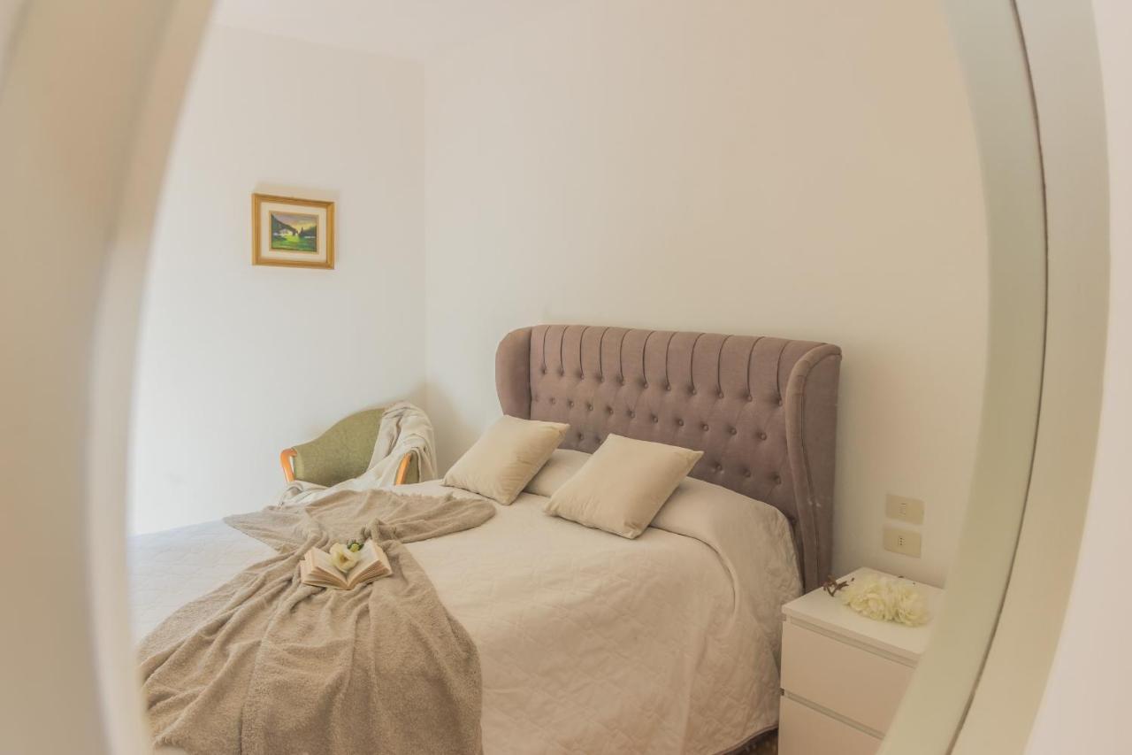 Casa Bobbie Διαμέρισμα Βαρένα Εξωτερικό φωτογραφία